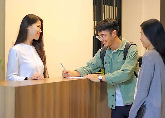 Hotel The Grid Co Living Managed By Hii Manila
